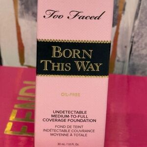 Too Faced Born This Way Foundation - Pink